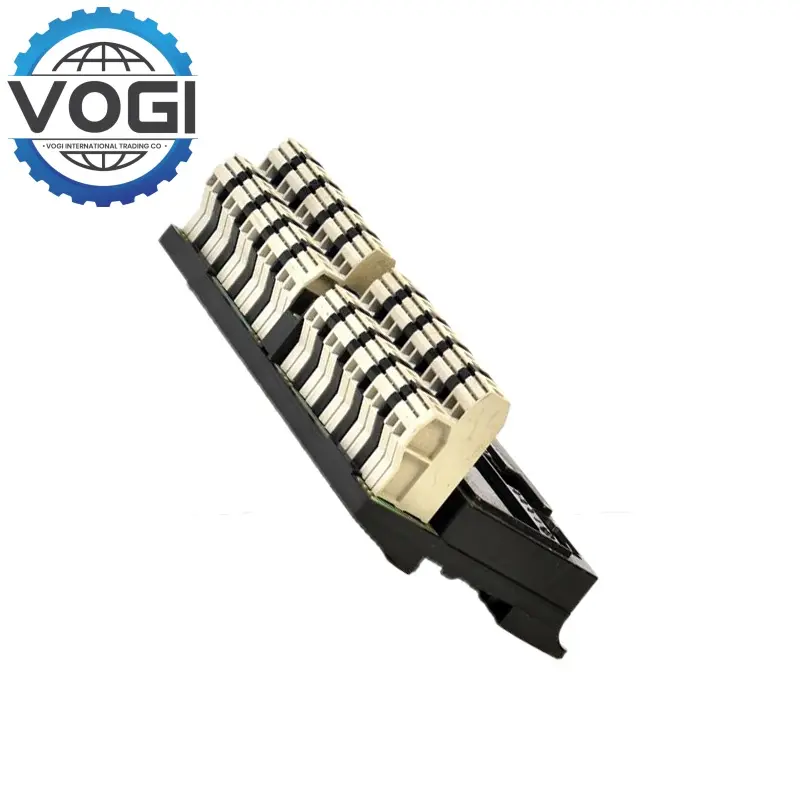 GE IC670CHS002 3.jpg
