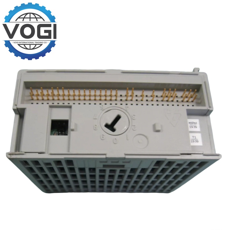 Allen Bradley XM220 1.jpg